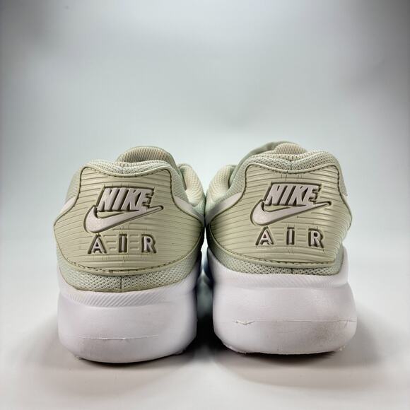 Nike Air Max Oketo Pale Green White Running Shoes AQ2231-400 Women's Size 8 - Picture 5 of 10